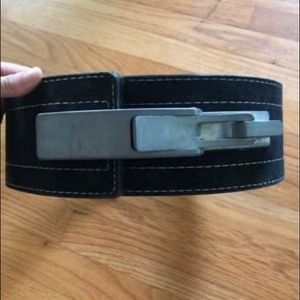 Inzer weightlifting belt